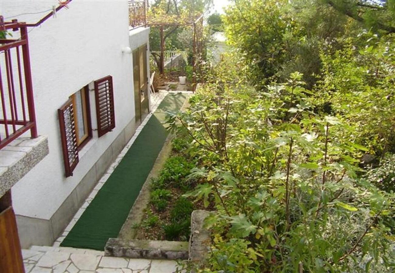 Apartments Olgi - Free Parking Цриквеница Экстерьер фото