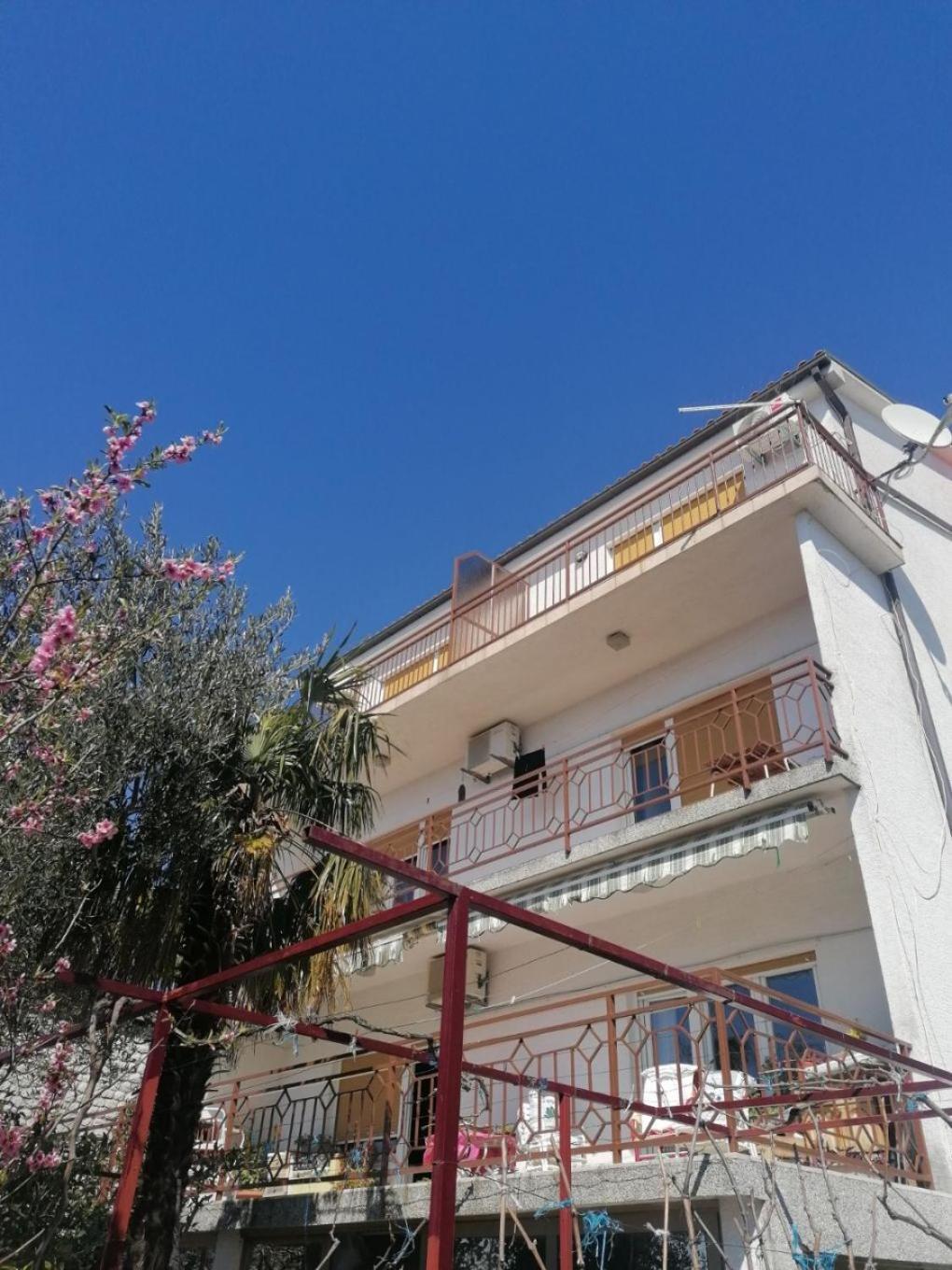 Apartments Olgi - Free Parking Цриквеница Экстерьер фото